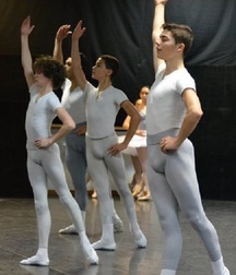 ballet boys 5ccbdd449e7d3.jpg