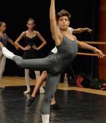 ballet boys 5ccbdd8accab5.jpg