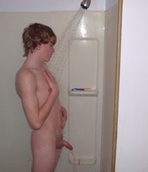 bathroom boys 5cf5043006262.jpg