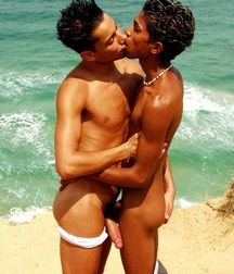 naked beach boys 5cf50a5ff3b30.jpg