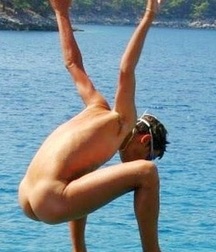 naked beach boys 5cf50a805d640.jpg
