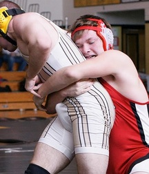 more wrestler bulges 5d11f22cf4222.jpg