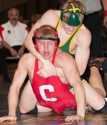more wrestler bulges 5d11f2534b66f.jpg
