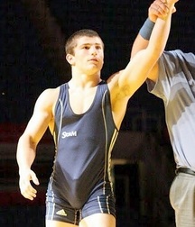 more wrestler bulges 5d11f26ba2629.jpg