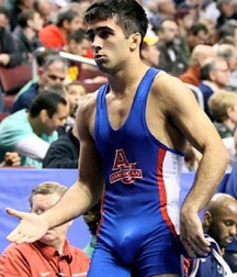 more wrestler bulges 5d11f26d4b413.jpg