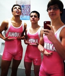 more wrestler bulges 5d11f2a2e8f03.jpg