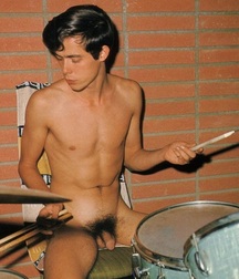boys porn naked musicians 5f031efd0ddb2.jpg
