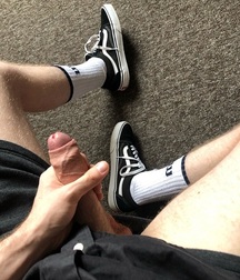 sneakers twink gay porn 6030ed859225a.jpeg