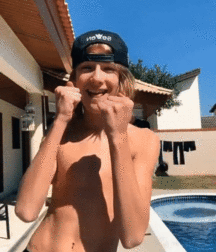 More Eye Candy III 5ecf9715e6506.gif