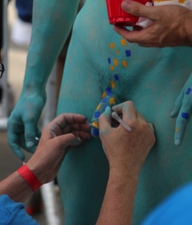 Naked in public 2 5d6c160b6db1b.jpg