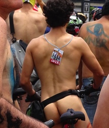 Naked in public 2 5d6c160d1f04c.jpg