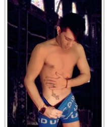 SEXY BOY 57eeeb88e307f.jpg