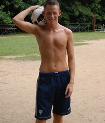 Uploaded by:Jamais 5d8133f3b1b6d.jpg
