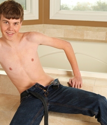 Tommy White 5958a97221f98.jpg