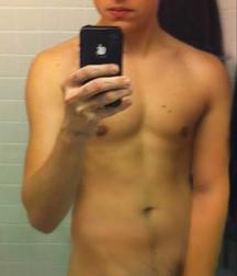 Famous boys: Dylan and Cole Sprouse 5ea3f42294414.jpeg