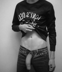 Truly hung Markus1992 577ac87ef1270.jpg