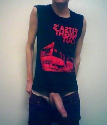 Truly hung Markus1992 577ac8819c25c.jpg