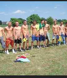 Funny men 599bd8d3746dc.jpg