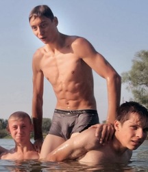Funny men 599bd9142dfa6.jpg