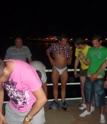 Funny men 599bd921c8e34.jpg