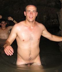Fun Men in fun thing... 599ef4c4319cf.jpg