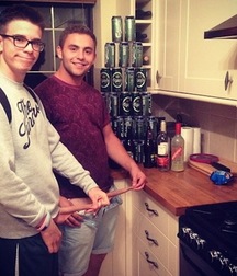 Fun Men in fun thing... 599ef4e76f067.jpg