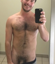 Fun Men in fun thing... 599ef4f280442.jpg