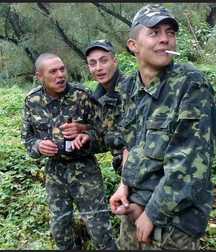 Fun Men in fun thing... 599ef53c2eeac.jpg