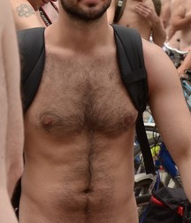 Fun Men in fun thing... 599ef56e03549.jpg