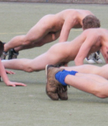 Fun Men in fun thing... 599ef59bb25e0.jpg