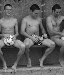 Fun Men in fun thing... 599ef59f47a7b.jpg