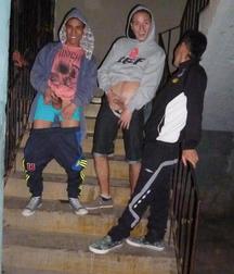 Fun Men in fun thing... 599ef5b1301a4.jpg
