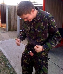 Fun Men in fun thing... 599ef5b722244.jpg