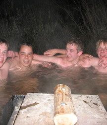Fun Men in fun thing... 599ef5b86b63d.jpg