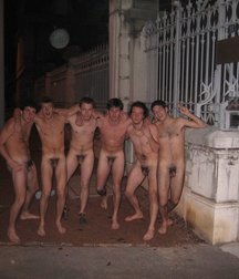 Fun Men in fun thing... 599ef5bc57be5.jpg