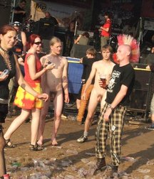 Fun Men in fun thing... 599ef5cd0160f.jpg
