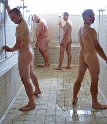 Fun Men in fun thing... 599ef60b13b28.jpg