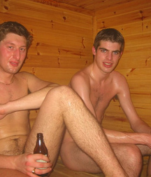 Fun Men in fun thing... 599ef63bda8b7.jpg