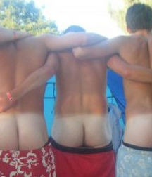 Fun Men in fun thing... 599ef6623df0d.jpg