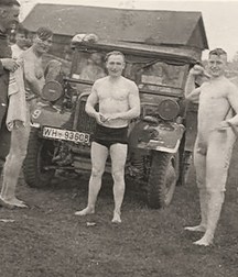Funny men 59a1b1f8ec44d.jpg