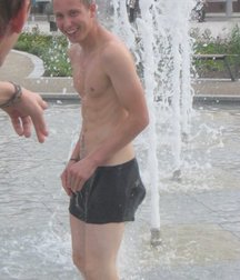 Funny men 59a1b22bbb09c.jpg
