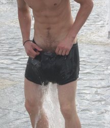 Funny men 59a1b22cc7fb7.jpg