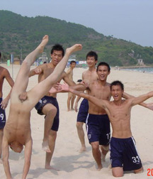 Funny men 59a1b28c3509c.jpg