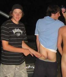 Funny men 59a1b2be37906.jpg