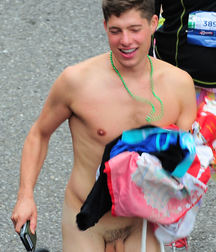 Fun Men in fun thing... 59a682badbb77.jpg