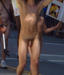 Fun Men in fun thing... 59a682c472625.jpg