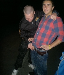 Fun Men in fun thing... 59a682c9cc39a.jpg