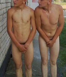 Fun Men in fun thing... 59a6832da483d.jpg