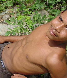 Fun Men in fun thing... 59a68370a24ff.jpg