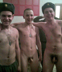 Fun Men in fun thing... 59a6838bf3c2b.jpg